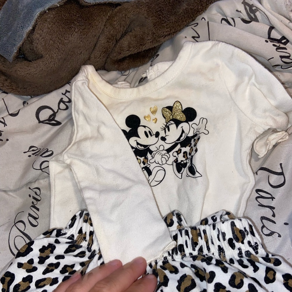 Baby disney micky and min I skirt with shirt